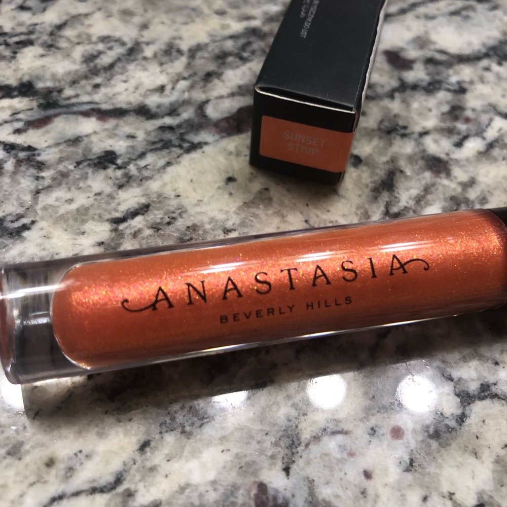 Anastasia Beverly Hills lip gloss in Sunset Strip